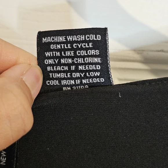 GUC | NEW DIRECTIONS | S - Picture 5 of 16